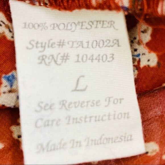 Mine brick red floral ruffle semi sheer top L - Picture 5 of 5